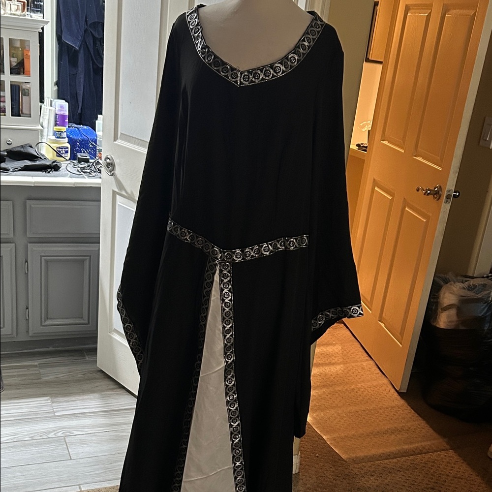 Black Long Sleeve Embroidered Trim Dress